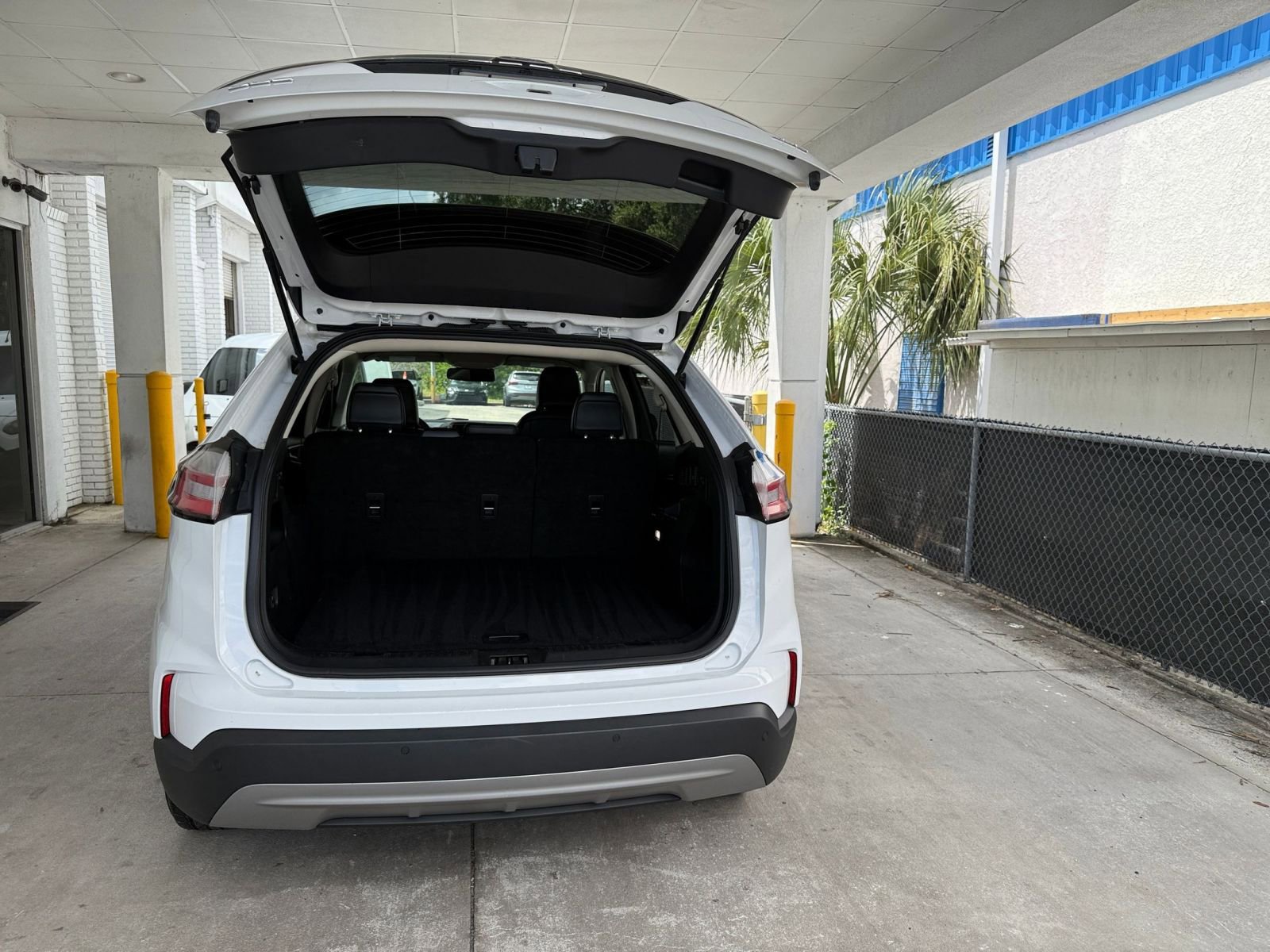 Used 2024 Ford Edge SEL image 31