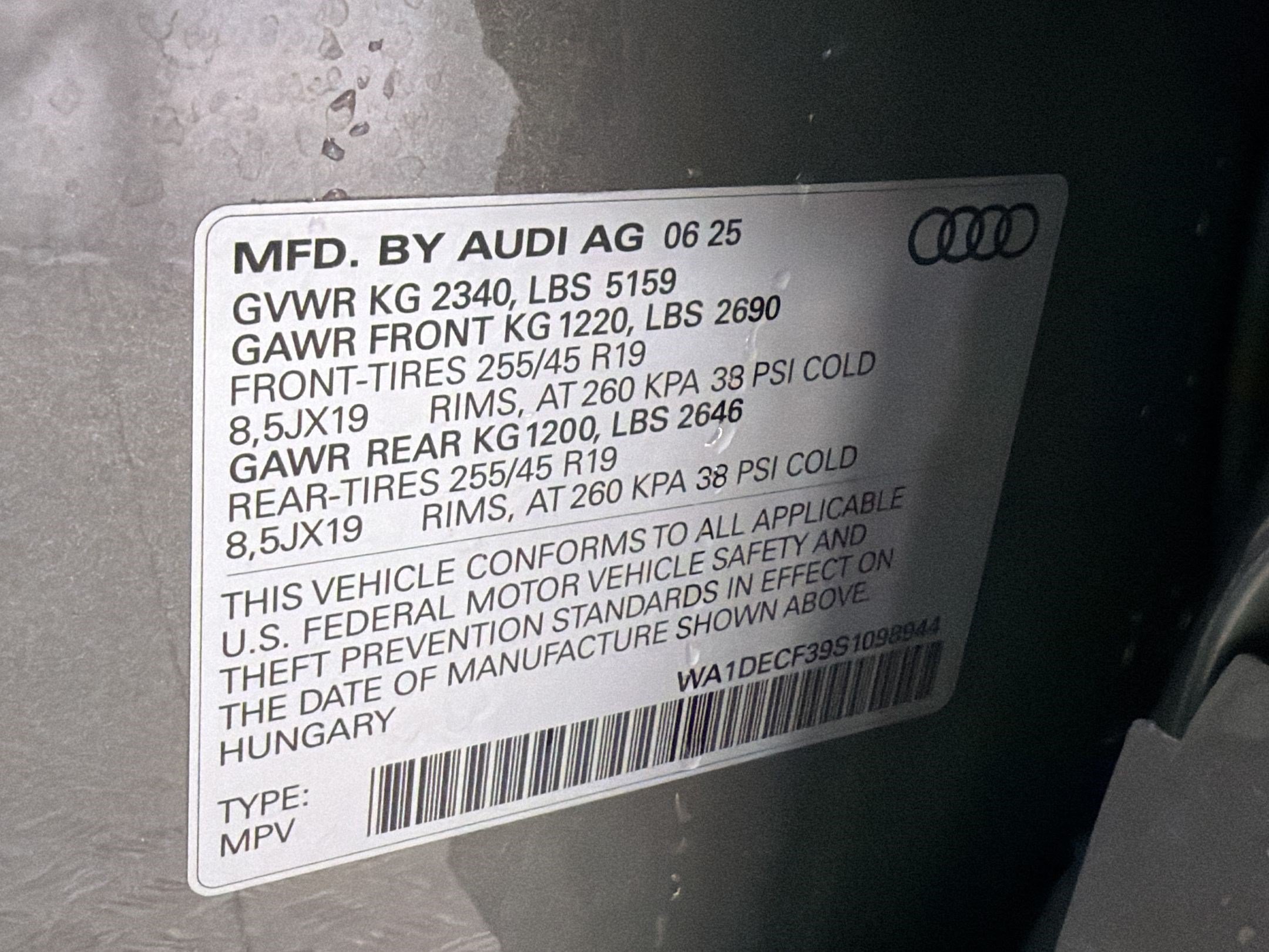 Used 2025 Audi Q3 2.0T Premium w/ Convenience Package AWD/4WD image 19