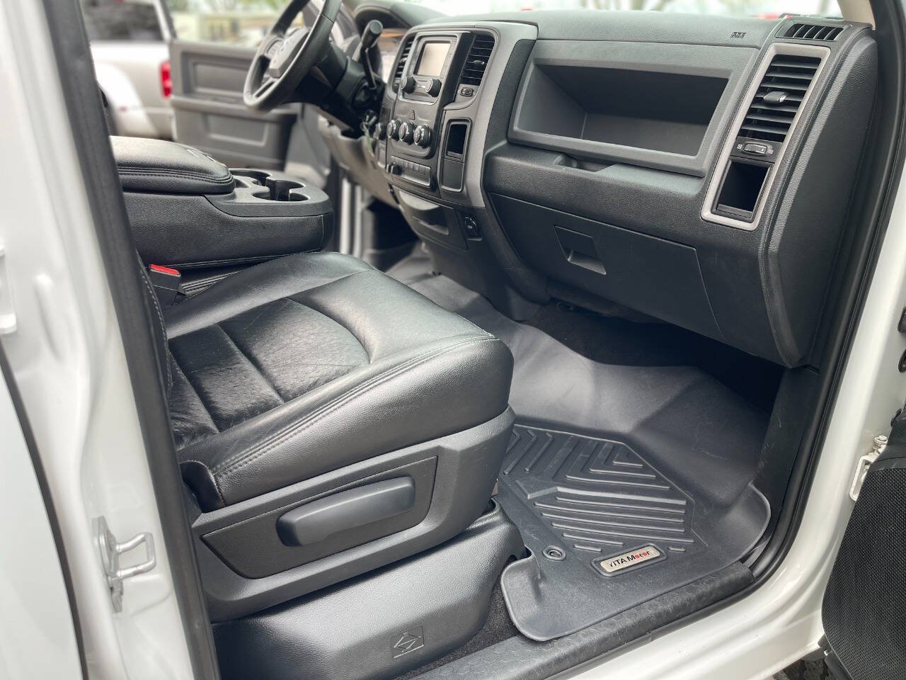 Used 2015 RAM 2500 Tradesman w/ Chrome Appearance Group AWD/4WD image 36