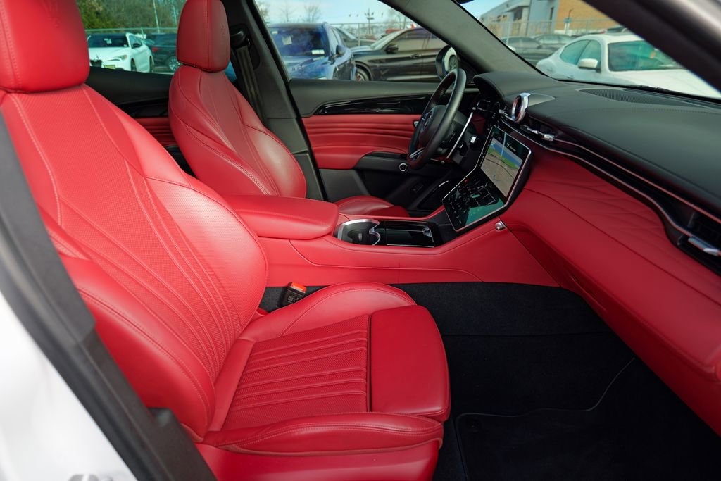 Certified 2023 Maserati Grecale Modena image 36