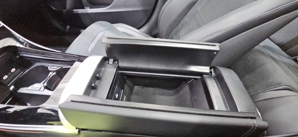 Used 2025 Mercedes-Benz C 36 AMG S image 32