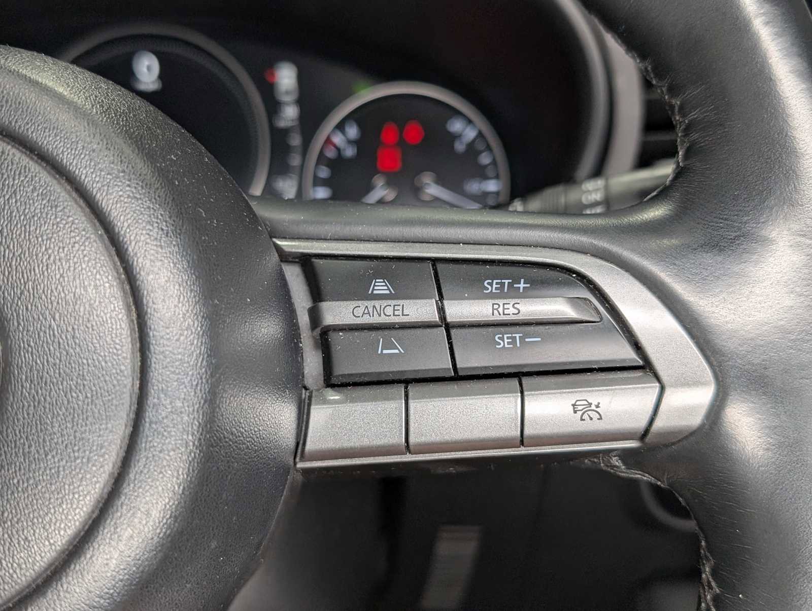 Used 2020 MAZDA MAZDA3 AWD Hatchback image 30