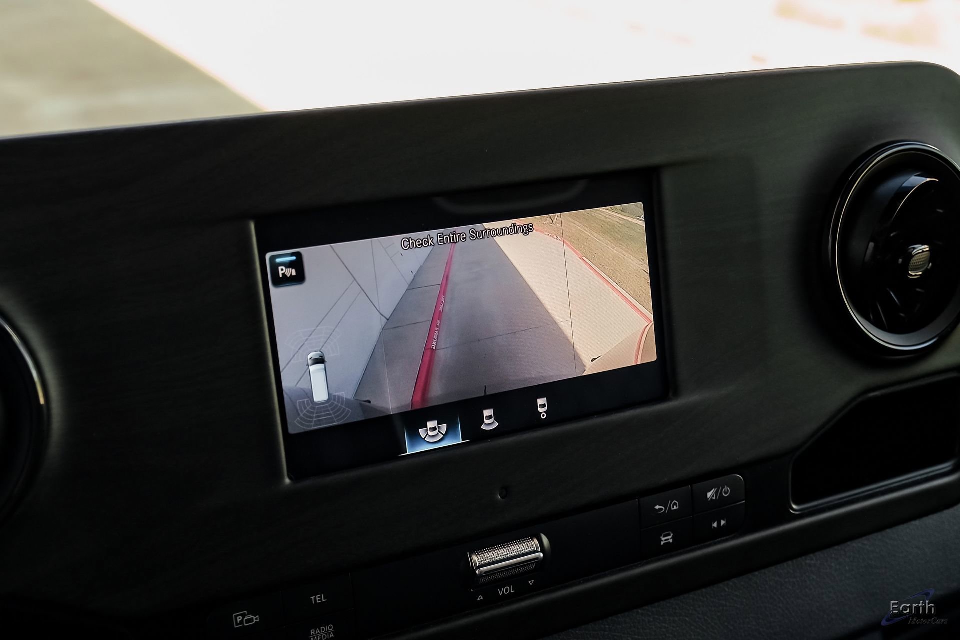 Used 2021 Mercedes-Benz Sprinter 3500 w/ Comfort Plus Package image 48