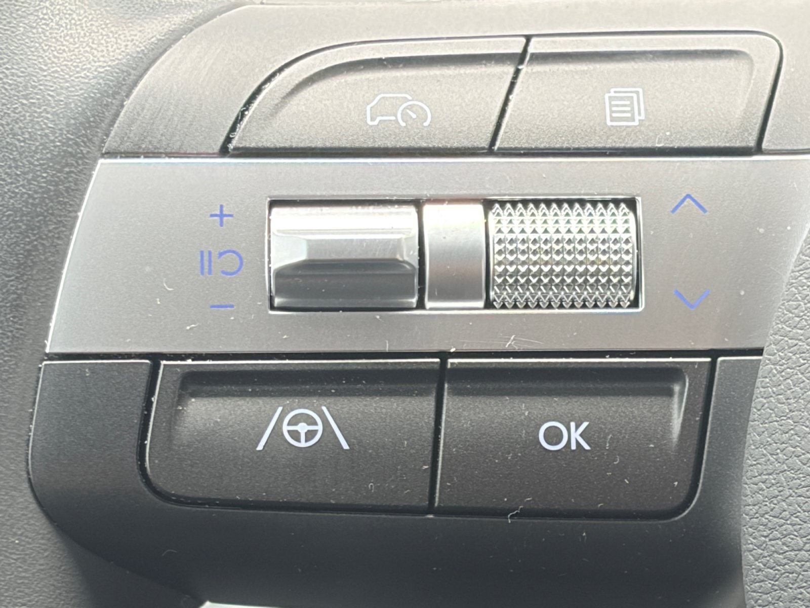 Used 2024 Hyundai Kona SEL AWD/4WD image 20