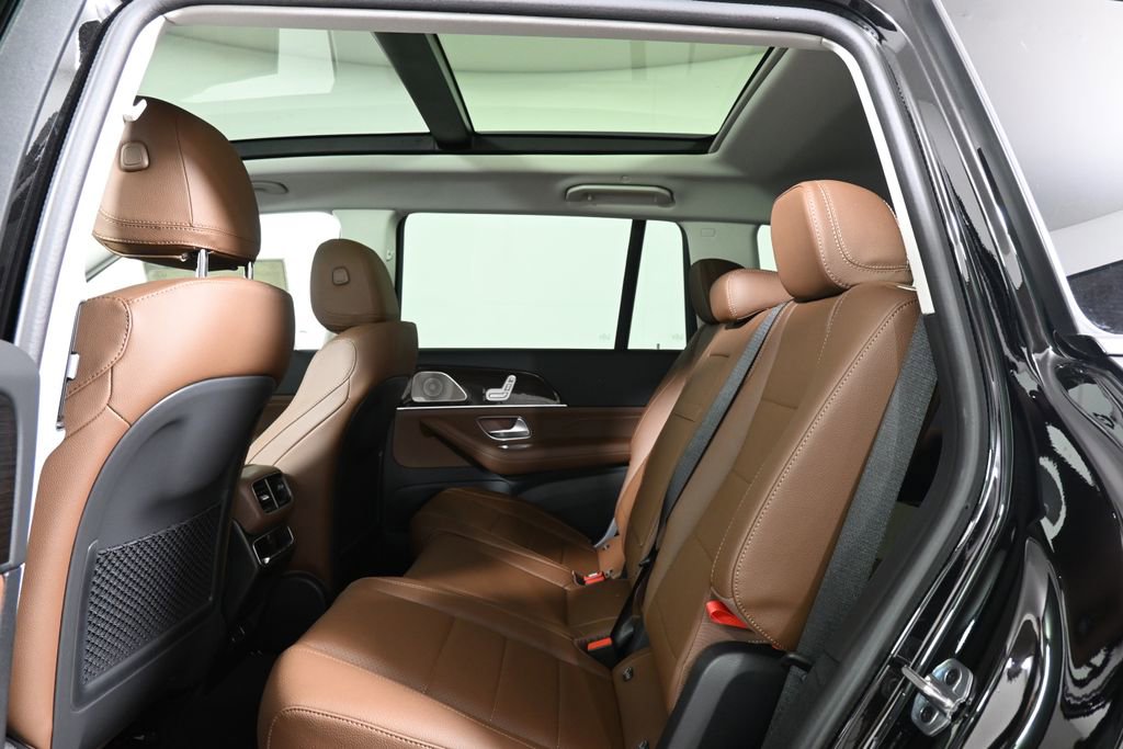 New 2026 Mercedes-Benz GLS 450 4MATIC image 29