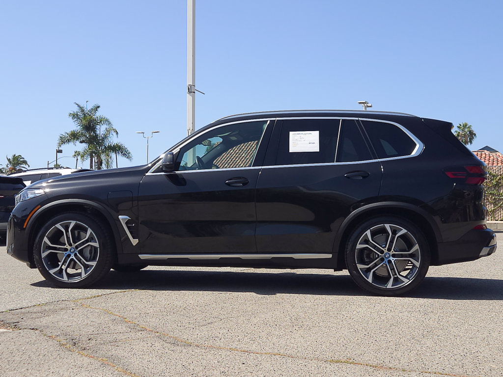 Used 2024 BMW X5 xDrive50e w/ Premium Package AWD/4WD image 4