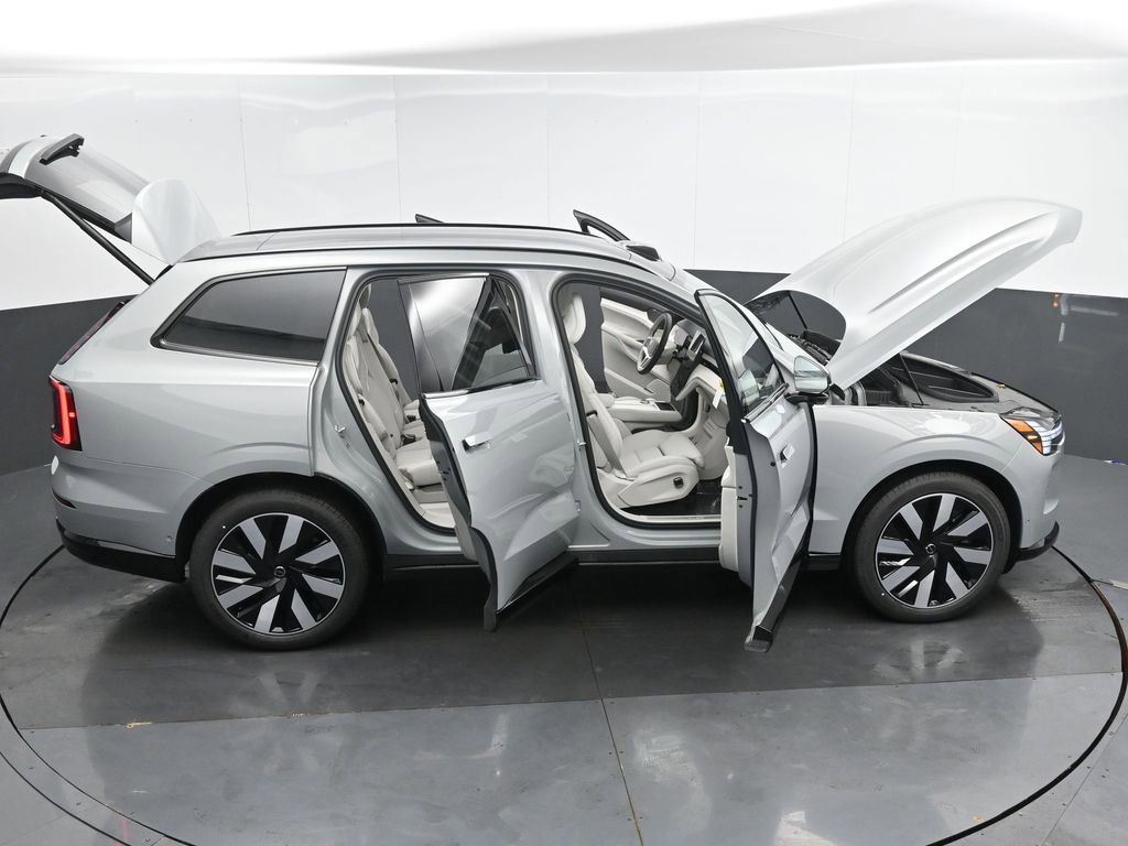 New 2025 Volvo EX90 Ultra image 51