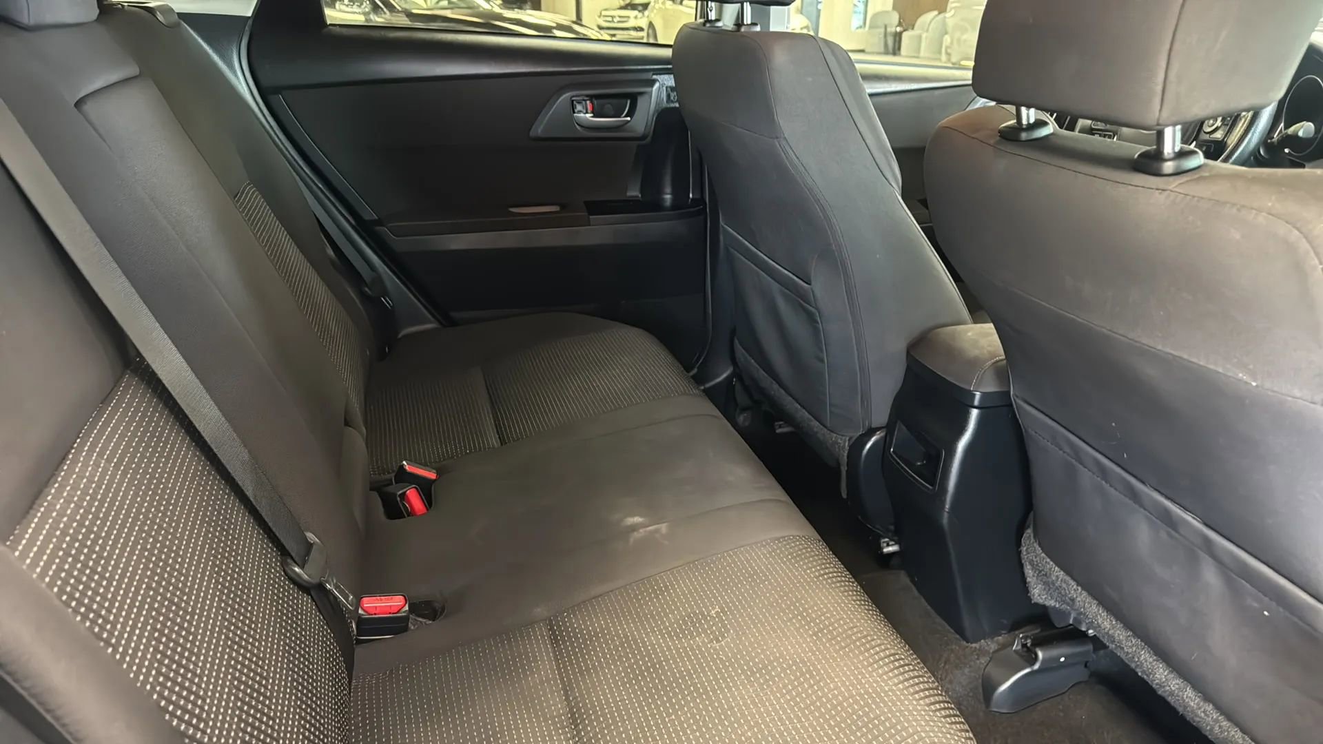 Used 2018 Toyota Corolla iM FWD image 24