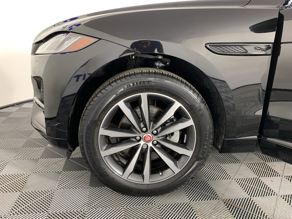 Used 2022 Jaguar F-PACE S image 12