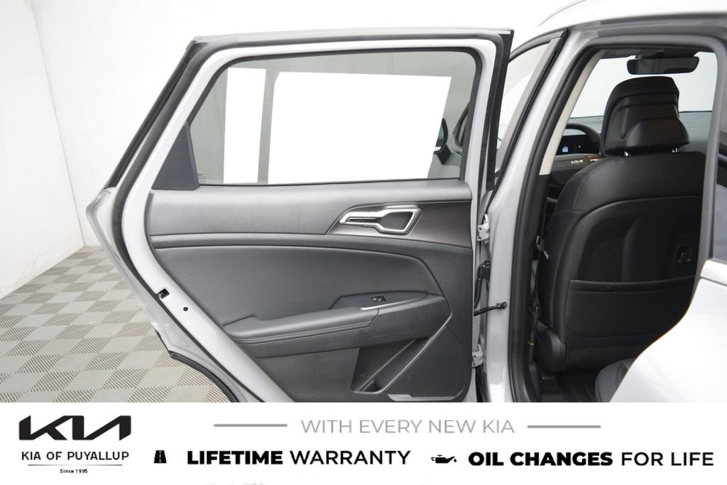 New 2026 Kia Sportage EX image 11