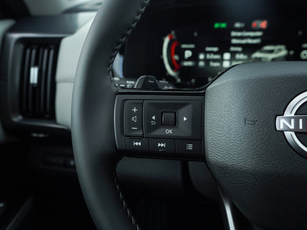 New 2026 Nissan Pathfinder SL w/ SL Premium Package AWD/4WD image 22