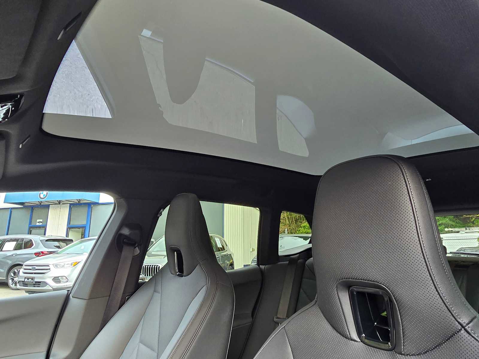 Used 2026 BMW iX xDrive45 w/ Executive Package image 22
