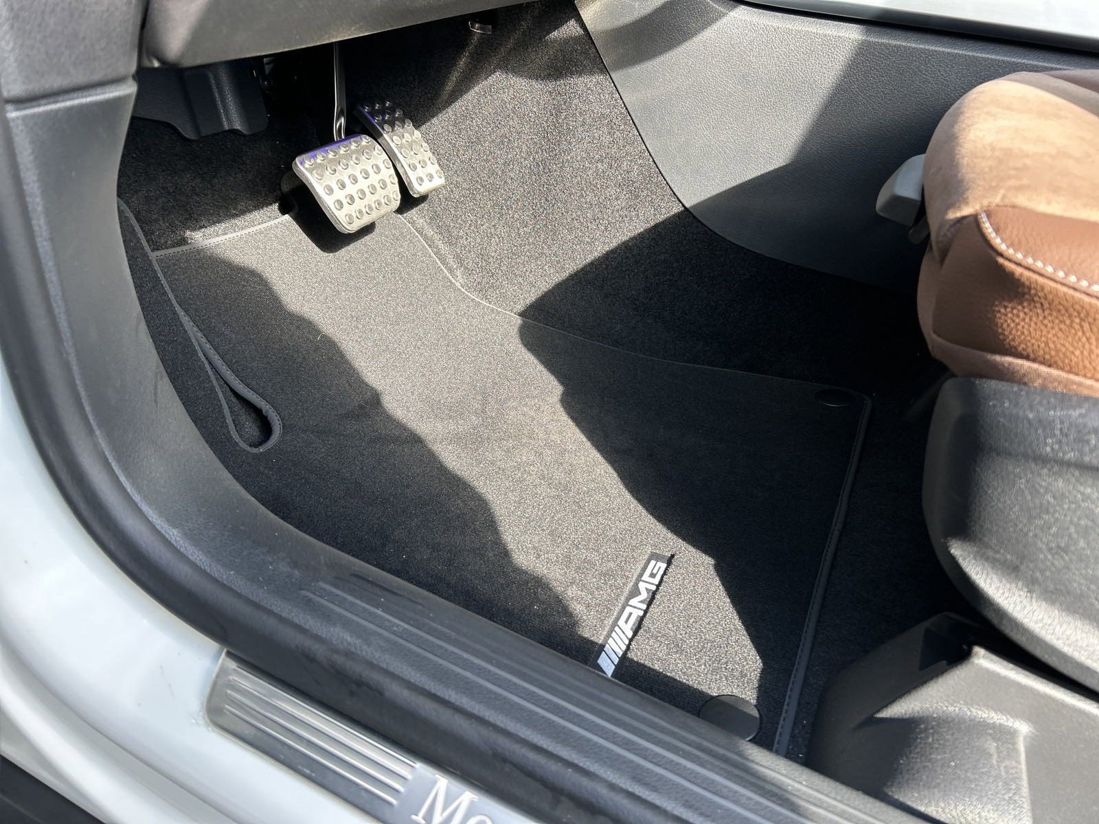 New 2025 Mercedes-Benz GLB 250 4MATIC image 17