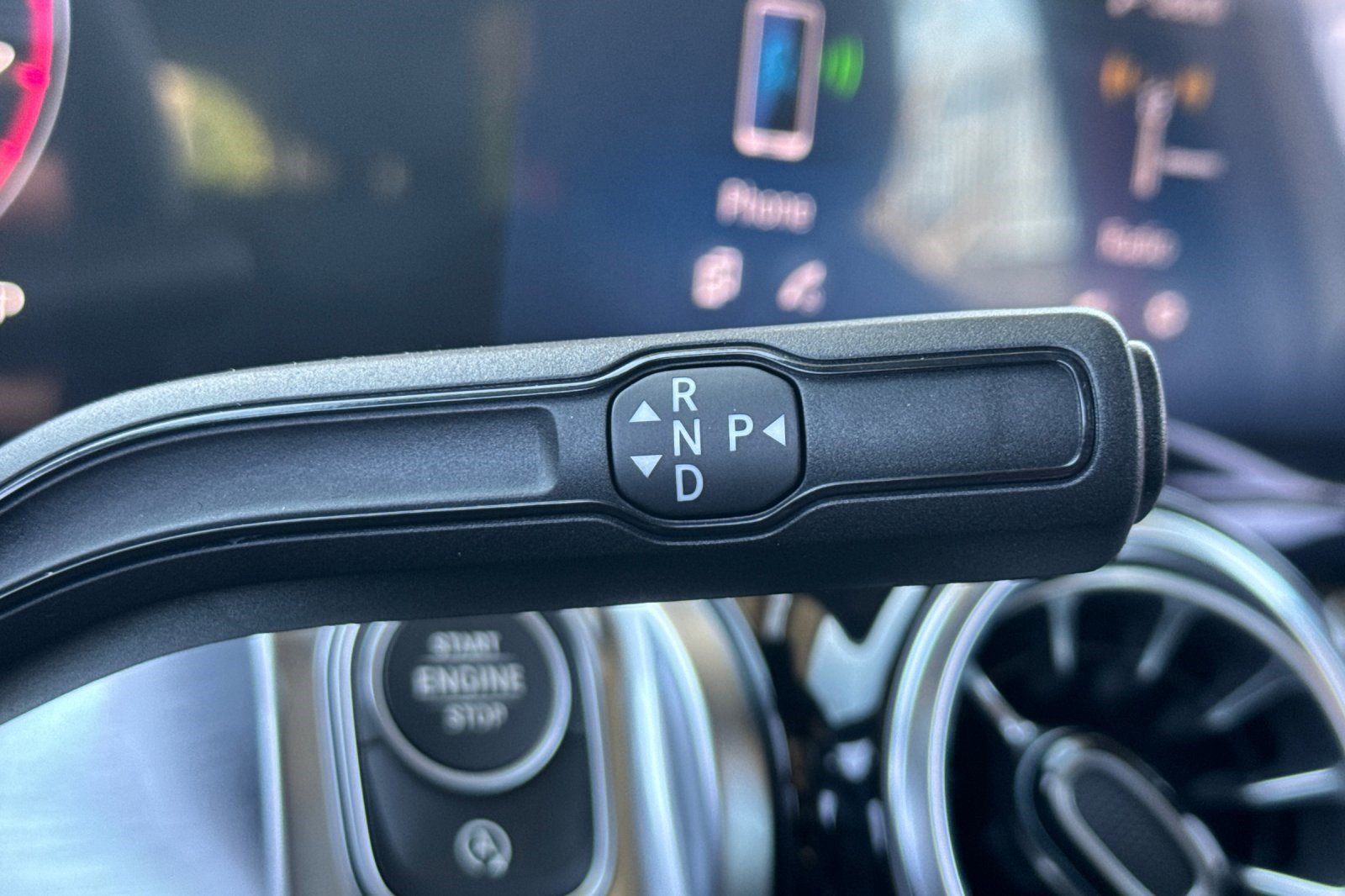 Used 2025 Mercedes-Benz GLB 35 AMG 4MATIC image 14