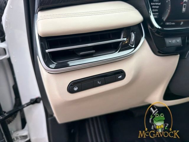Used 2023 INFINITI QX60 Sensory w/ Vision Package AWD/4WD image 12