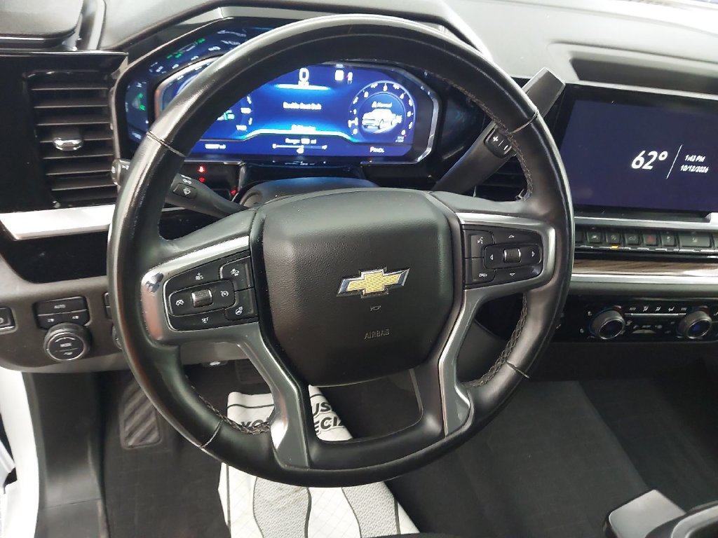 Used 2023 Chevrolet Silverado 1500 LT AWD/4WD image 5