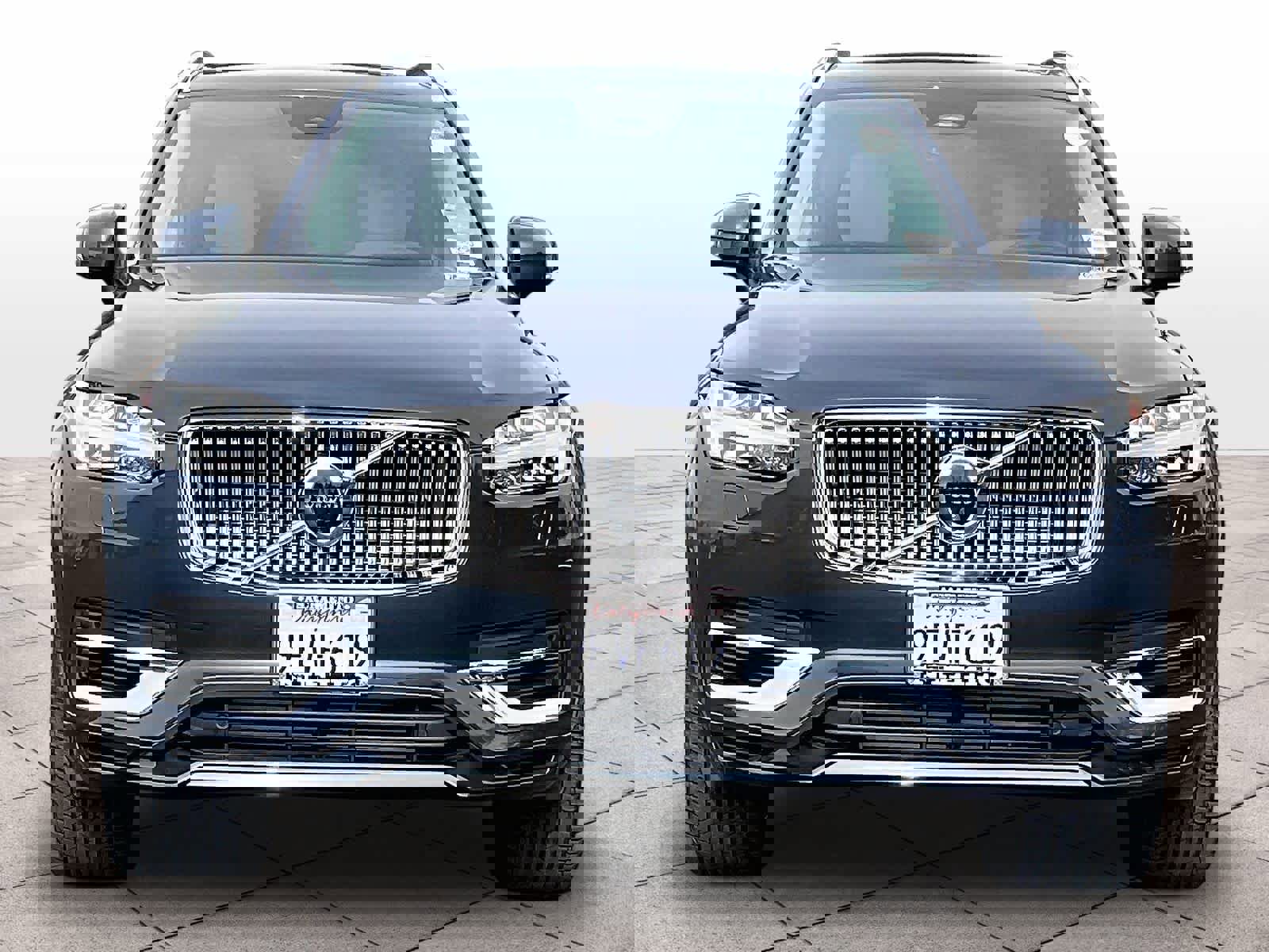 Used 2023 Volvo XC90 T8 Ultimate w/ Protection Package Premier image 3