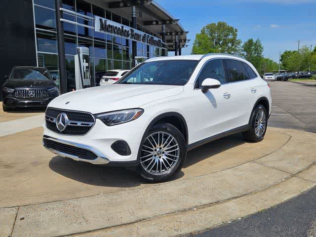 Used 2025 Mercedes-Benz GLC 300 4MATIC image 1