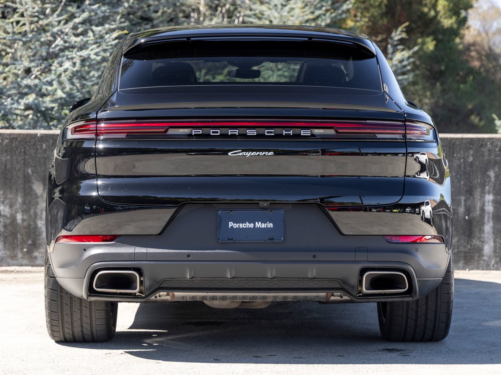Used 2024 Porsche Cayenne Coupe AWD/4WD image 10