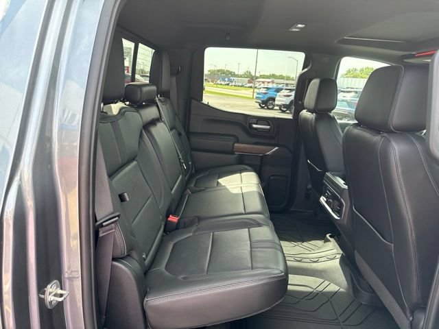 Used 2021 Chevrolet Silverado 1500 High Country w/ Technology Package AWD/4WD image 15