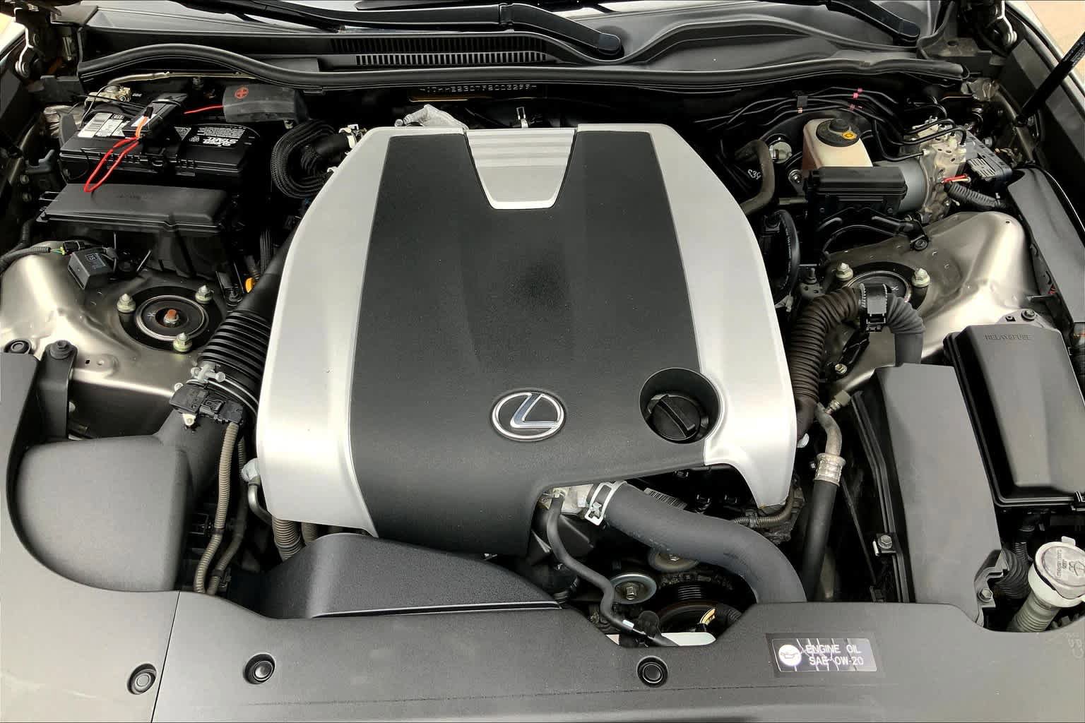 Used 2015 Lexus RC 350 w/ Luxury Package image 33