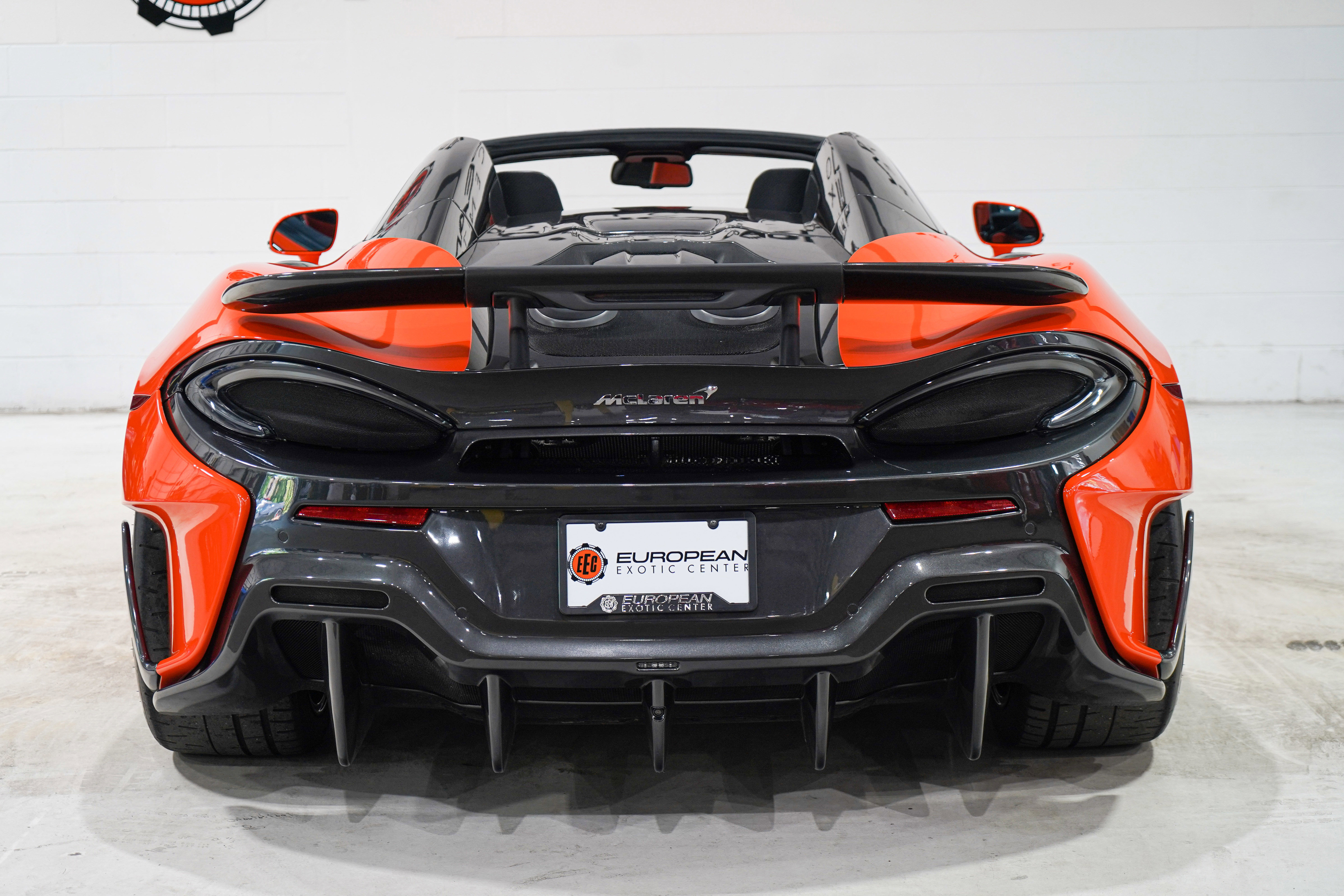 Used 2020 McLaren 600LT Spider RWD image 3