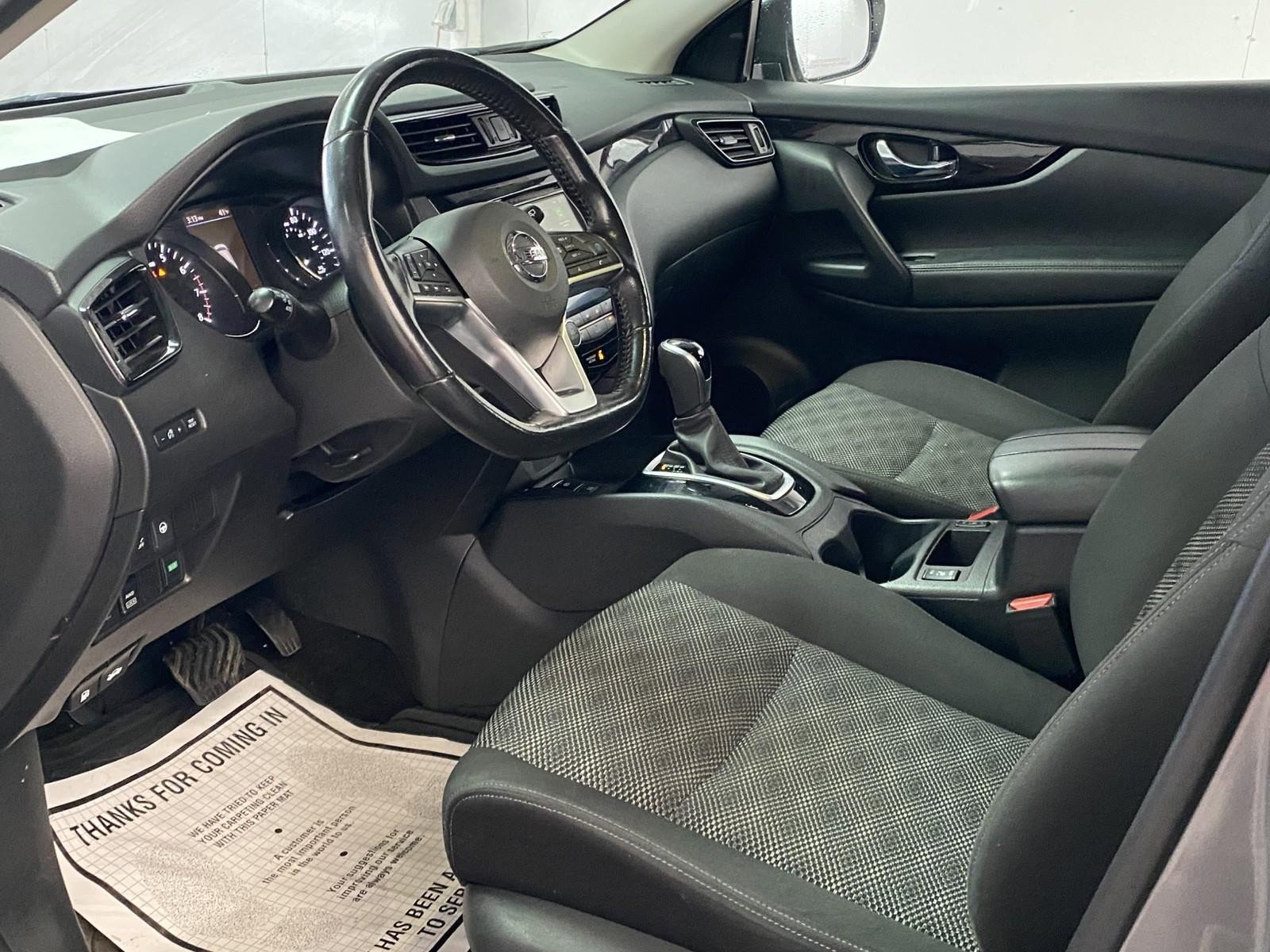 Used 2019 Nissan Rogue Sport SV w/ Technology Package image 20