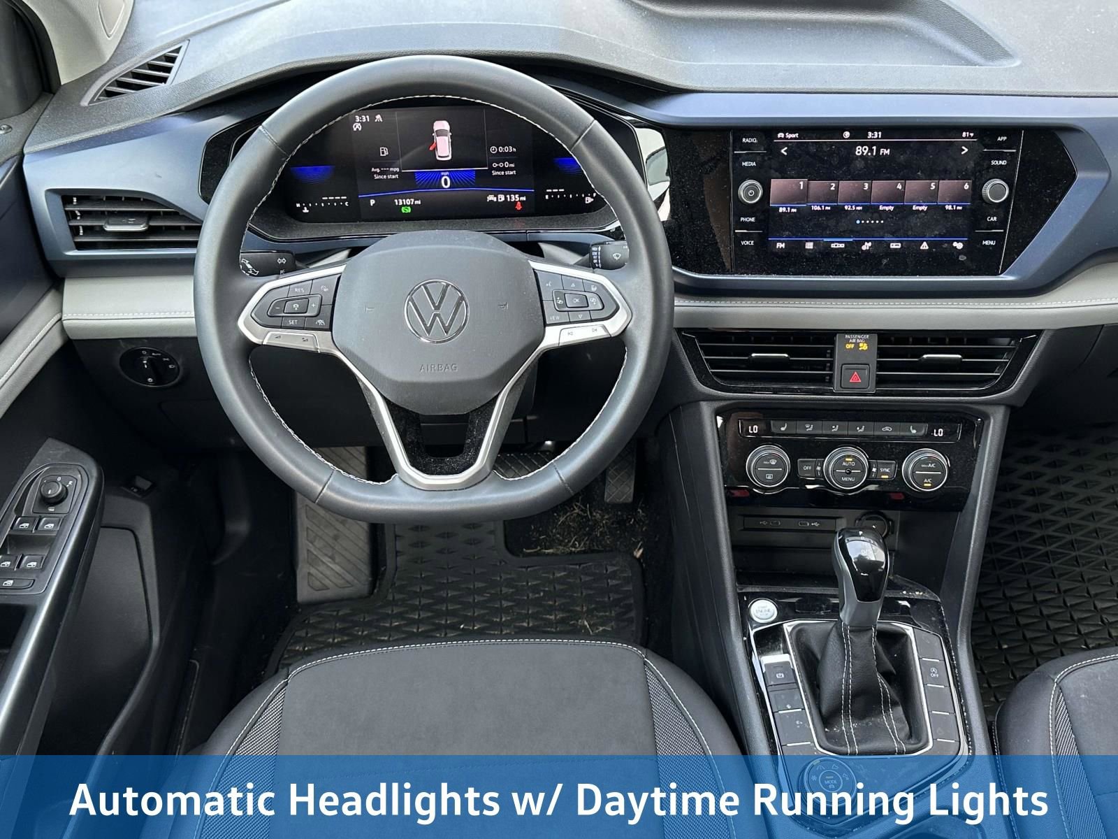 Certified 2024 Volkswagen Taos SE image 11