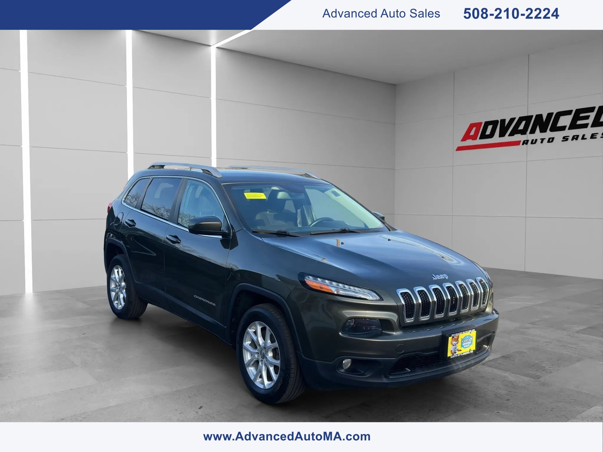 Used 2015 Jeep Cherokee Latitude w/ Cold Weather Group image 1