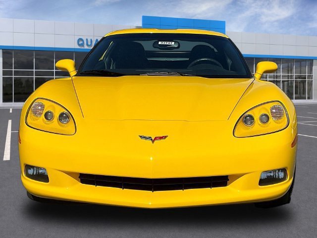 Used 2007 Chevrolet Corvette Coupe RWD image 2