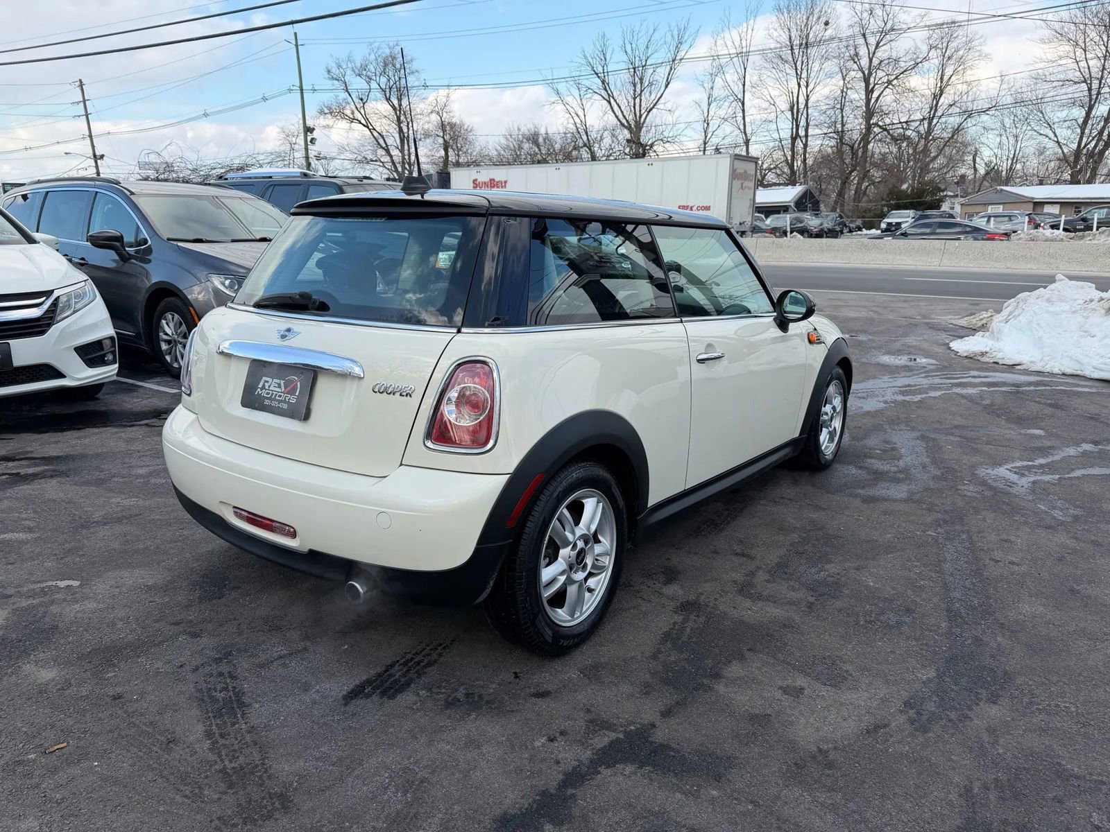 Used 2012 MINI Cooper Hardtop image 7