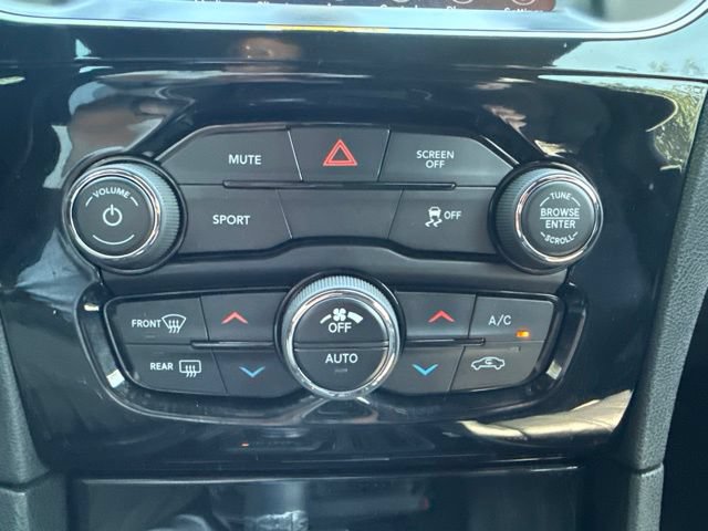 Used 2019 Chrysler 300 S RWD image 28