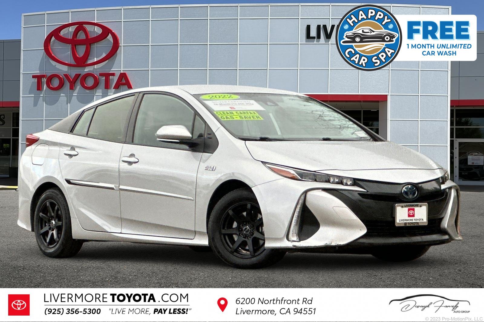 Certified 2022 Toyota Prius Prime XLE FWD image 1