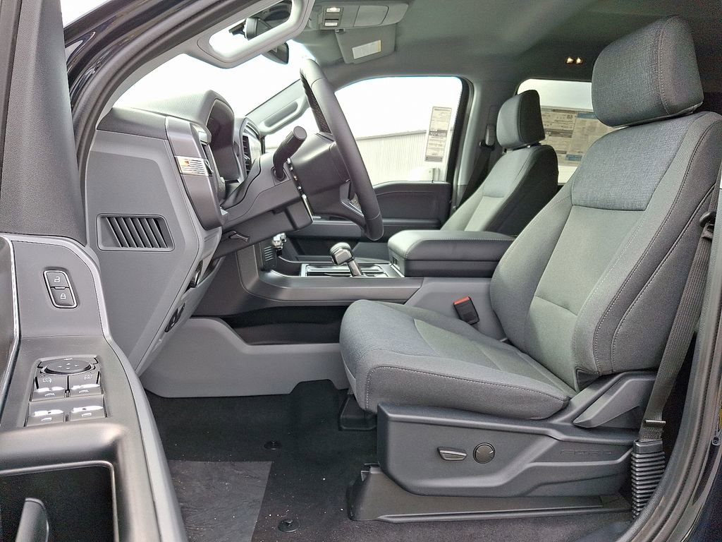 New 2025 Ford F150 Lightning XLT image 10