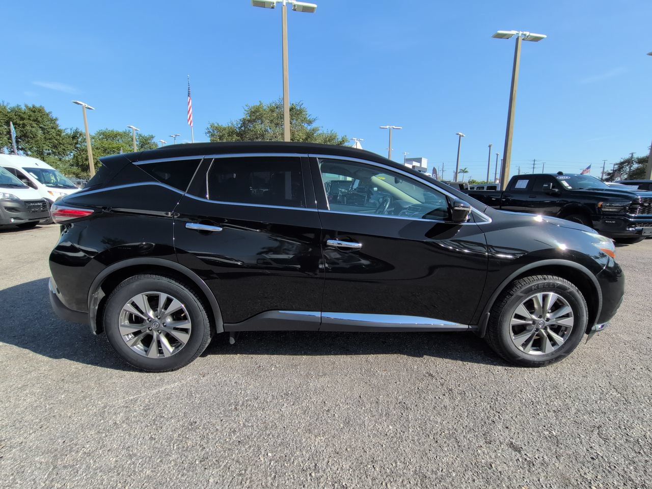 Used 2018 Nissan Murano SV AWD/4WD image 4