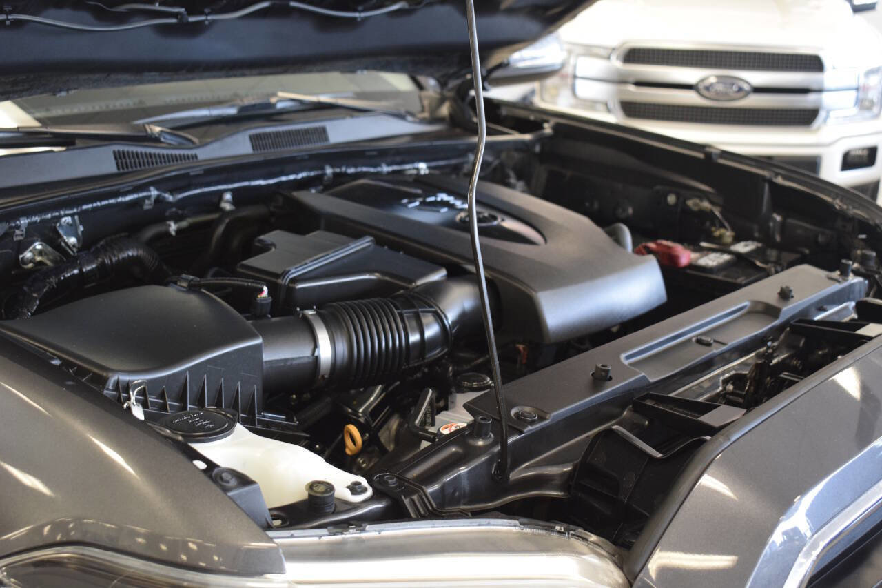 Used 2020 Toyota Tacoma SR5 image 63