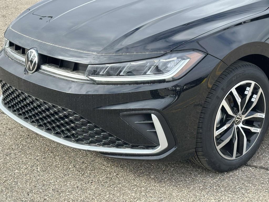 New 2026 Volkswagen Jetta SE image 6