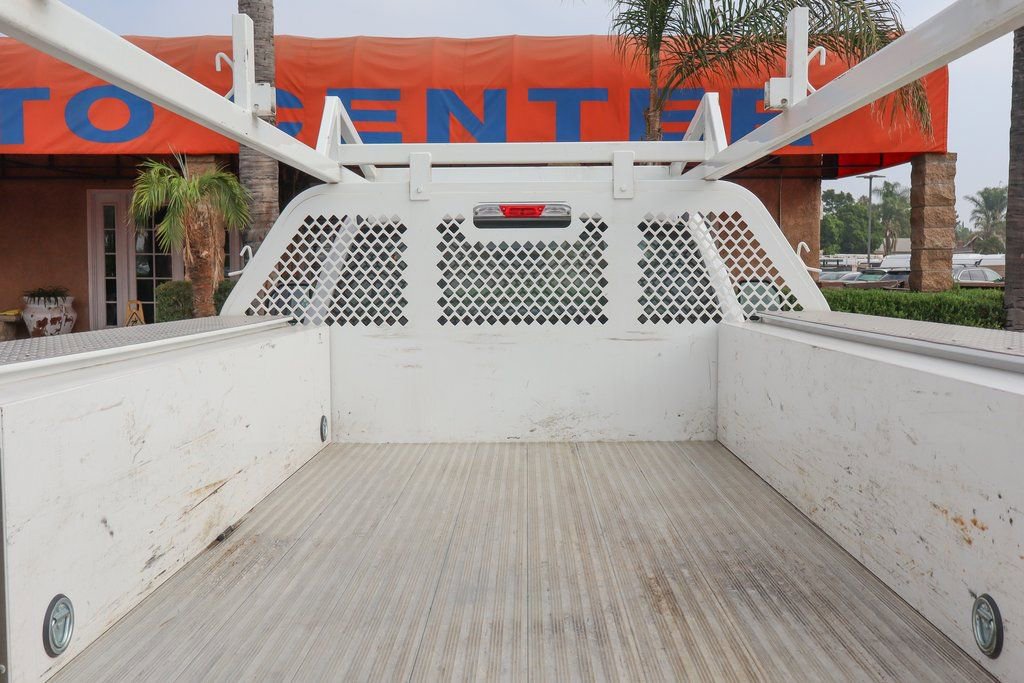 Used 2021 Ford F550 2WD Regular Cab Super Duty image 10