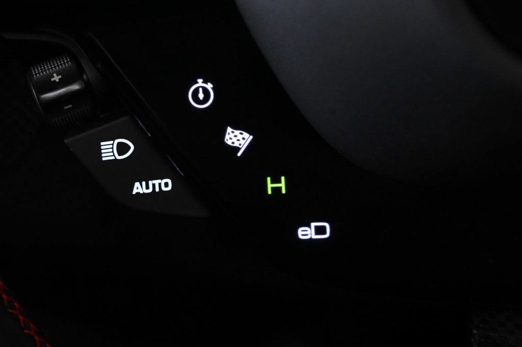 Used 2025 Ferrari 296 GTS image 20