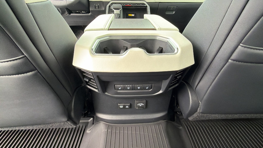 Used 2023 Toyota Tundra Capstone AWD/4WD image 25