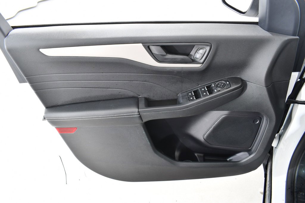 Used 2022 Ford Escape SE w/ Convenience Package image 25