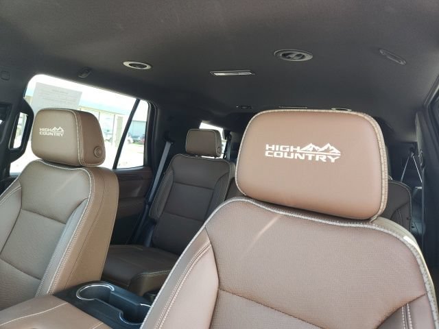 Used 2024 Chevrolet Tahoe High Country AWD/4WD image 23
