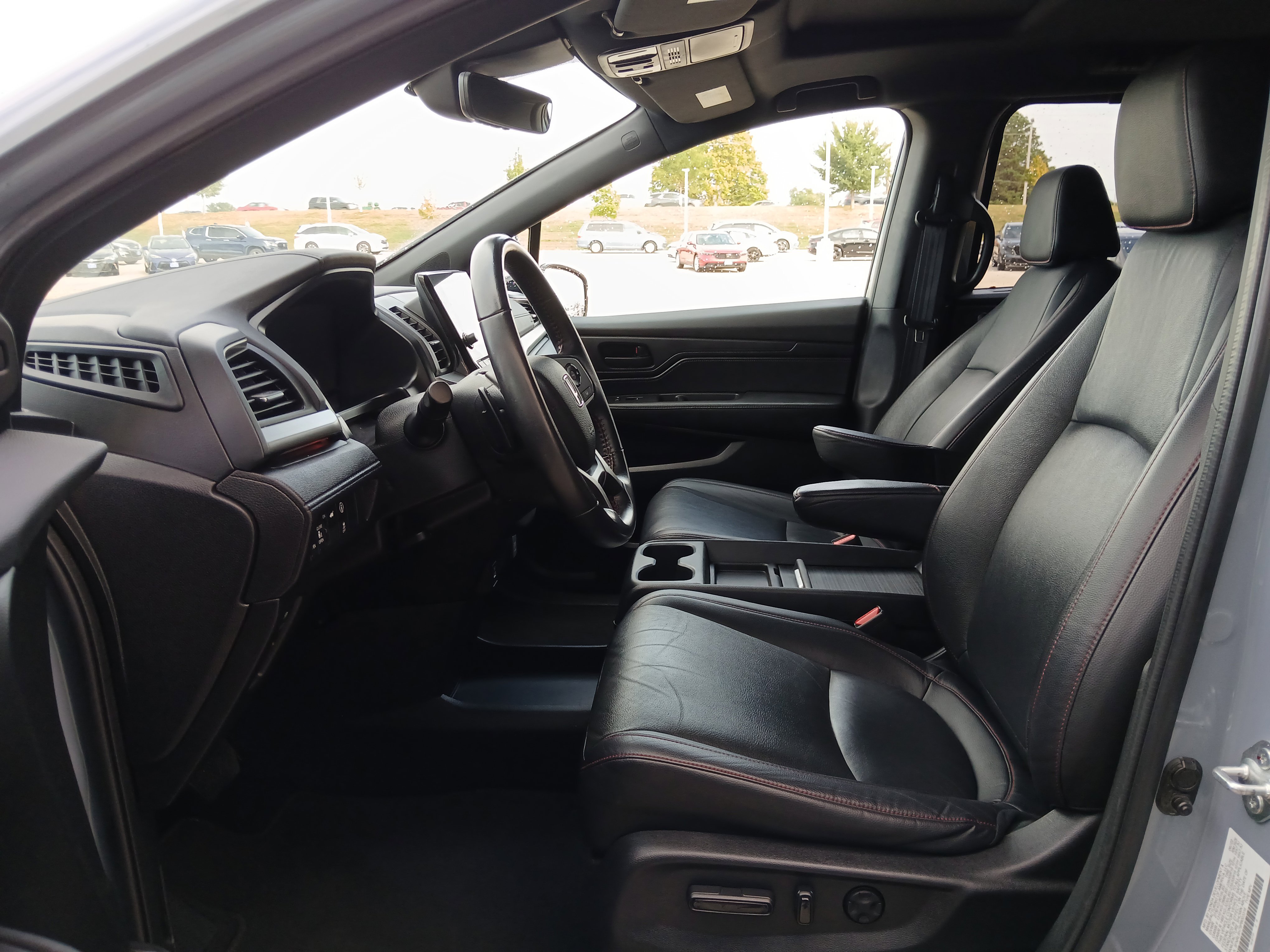 Used 2023 Honda Odyssey Sport image 7