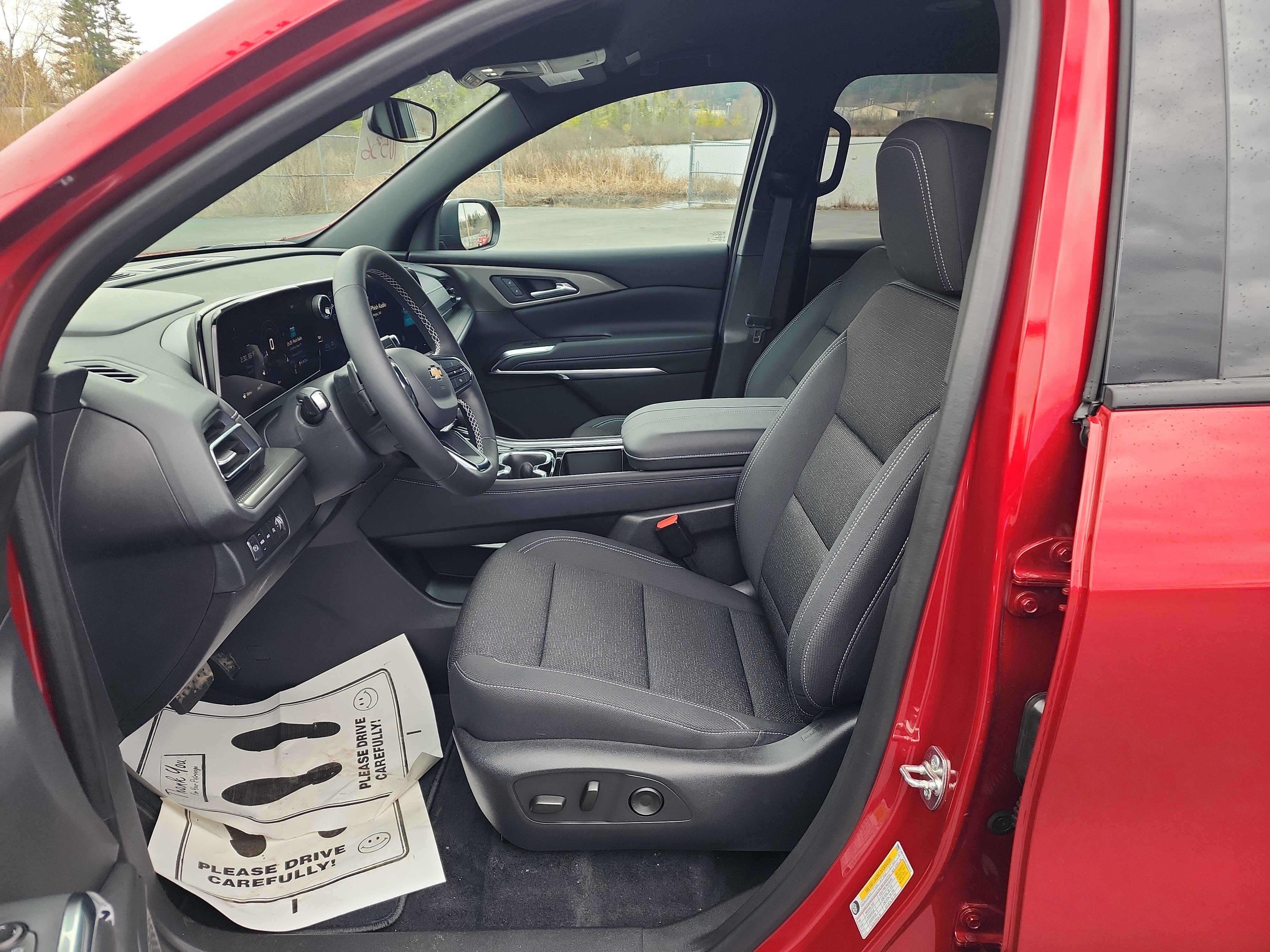 New 2026 Chevrolet Traverse LT AWD/4WD image 11
