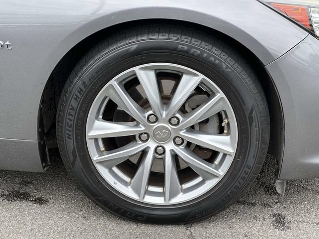 Used 2017 INFINITI Q50 3.0t Premium w/ Driver Assistance Package AWD/4WD image 5