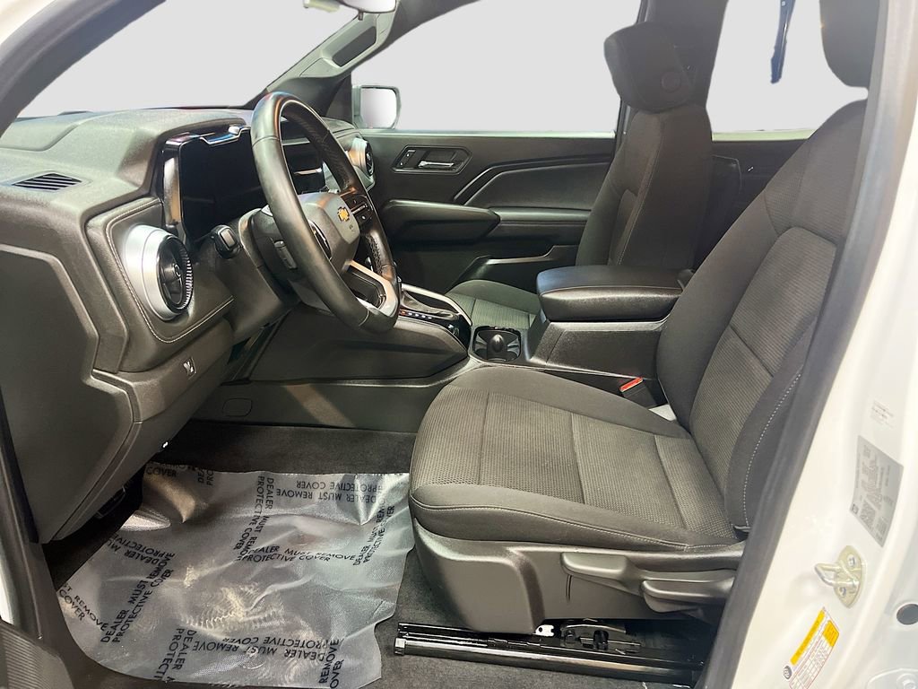 Used 2024 Chevrolet Colorado LT w/ LT Convenience Package image 20