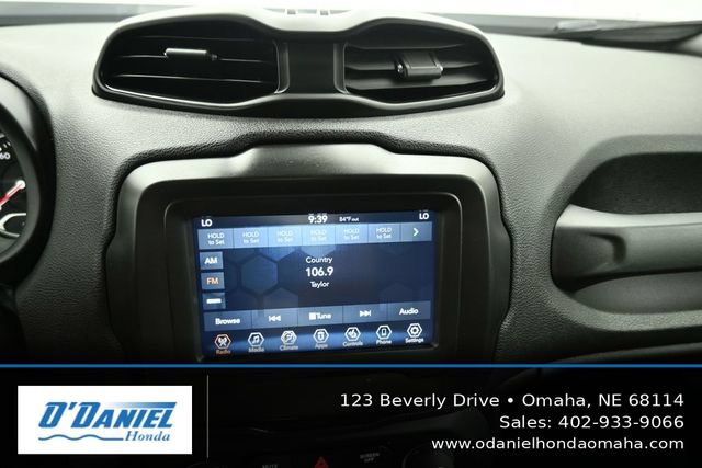 Used 2018 Jeep Renegade Limited AWD/4WD image 30