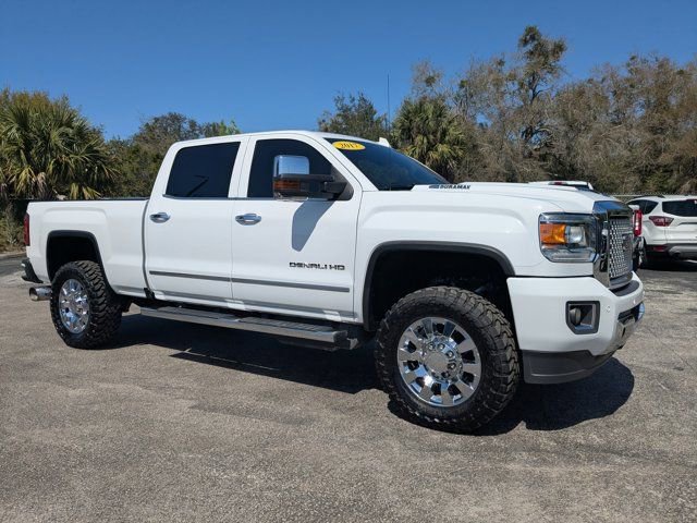 Used 2017 GMC Sierra 2500 Denali w/ Duramax Plus Package image 3