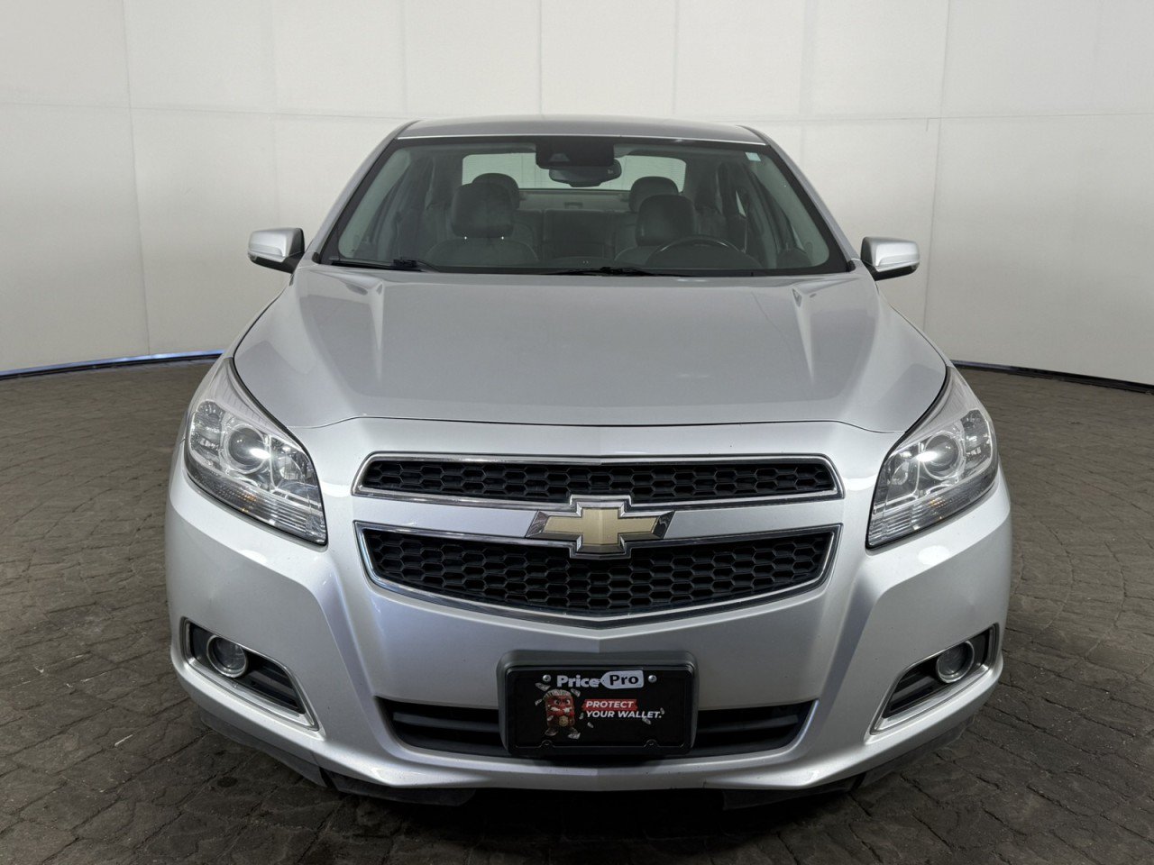 Used 2013 Chevrolet Malibu LT FWD image 2