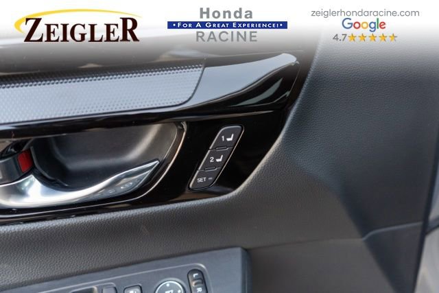 Used 2025 Honda CR-V Sport Touring image 18